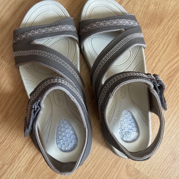 Women’s Dr. Scholl’s Gel Cushion Strap Sandals / Shoes Size 6.5 - Picture 6 of 7